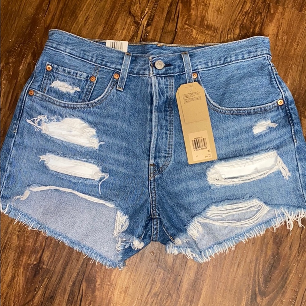 Distressed Levi high rise shorts